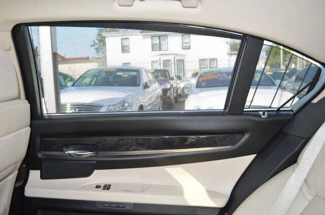 2009 BMW 7 Series 750Li