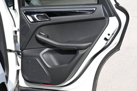 2021 Porsche Macan S