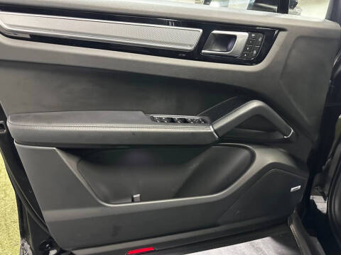 2023 Porsche Cayenne