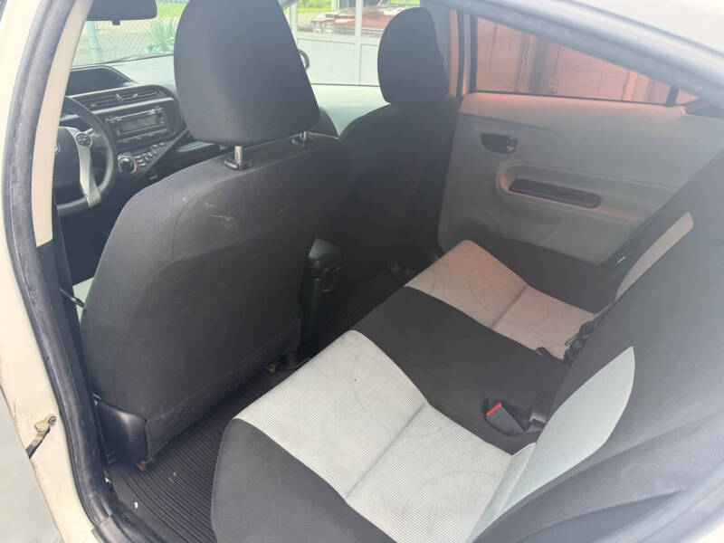 2013 Toyota Prius c Four