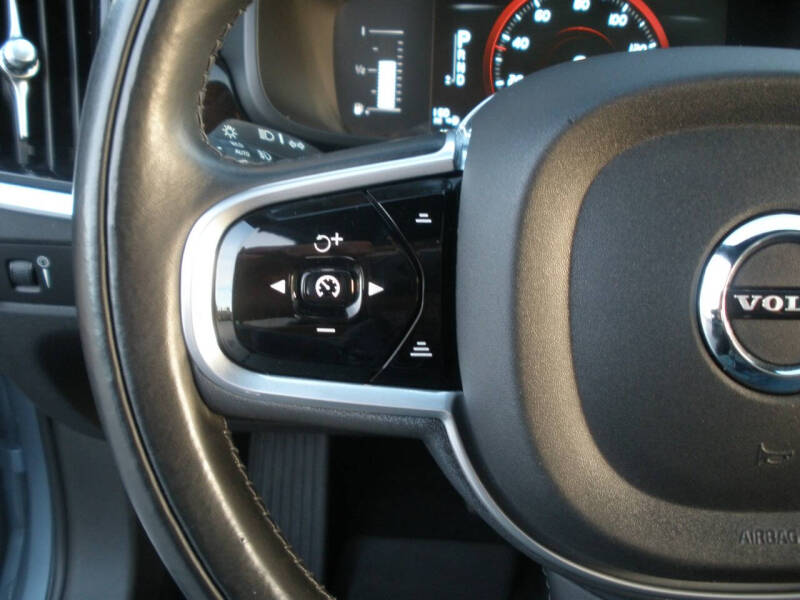 2018 Volvo S90 T5 Momentum