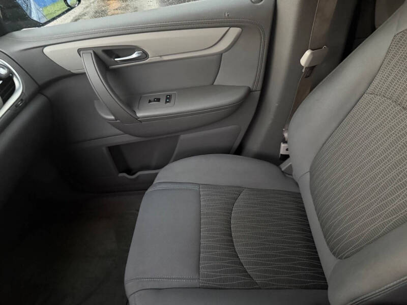 2013 Chevrolet Traverse LS