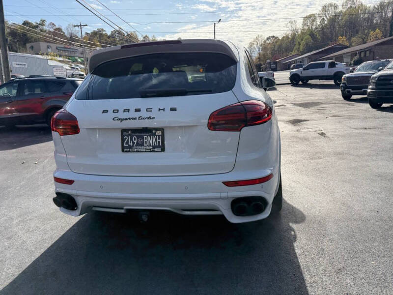 2017 Porsche Cayenne Turbo