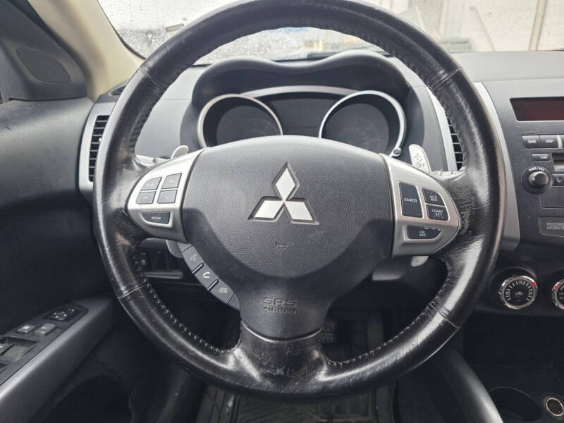 2013 Mitsubishi Outlander SE