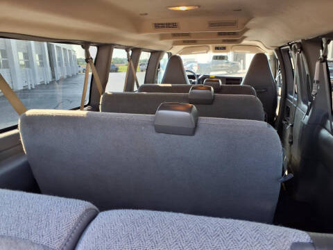 2025 Chevrolet Express LS 3500