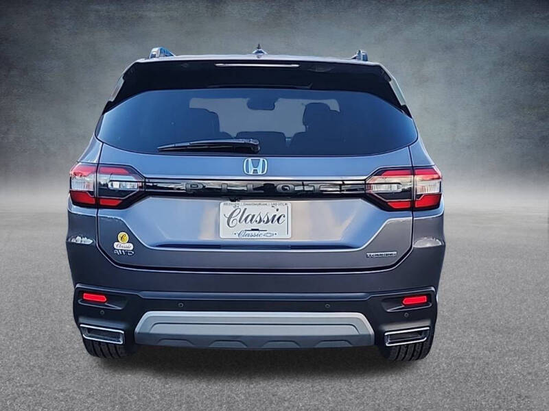 2023 Honda Pilot Touring