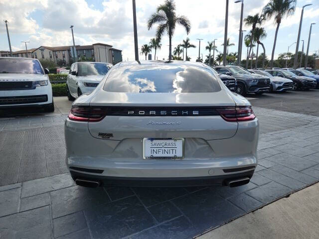2020 Porsche Panamera