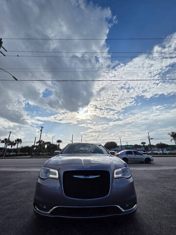 2015 Chrysler 300 C