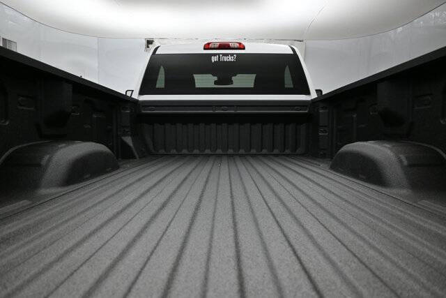 2024 GMC Sierra 2500HD Pro
