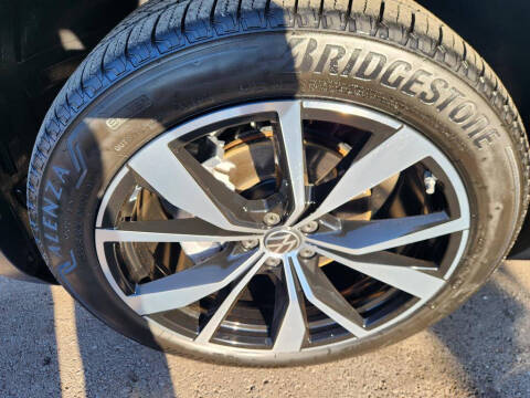 2025 Volkswagen Atlas Cross Sport SEL Premium R-Line 4Motion