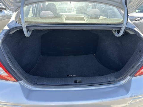 2009 Nissan Versa 1.6 Base