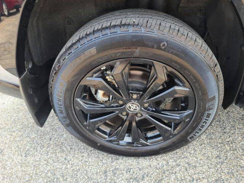 2023 Toyota RAV4 Hybrid SE