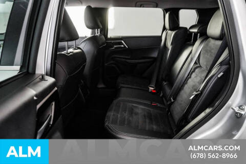 2024 Mitsubishi Outlander SE