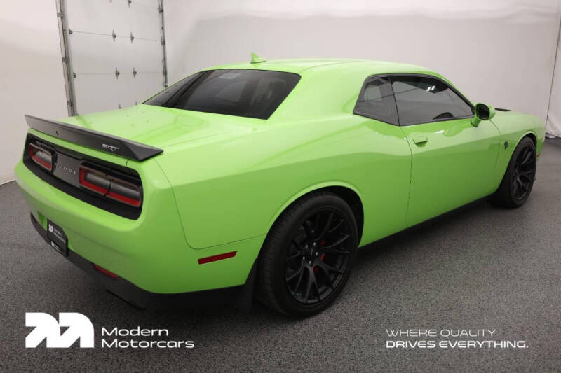 2015 Dodge Challenger SRT Hellcat