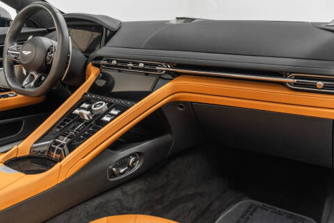 2025 Aston Martin DB12 Volante