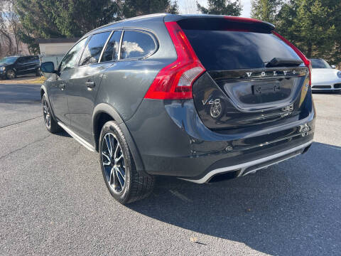 2015 Volvo V60 Cross Country T5 Platinum