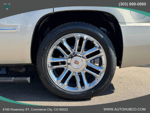 2013 Cadillac Escalade Platinum Edition