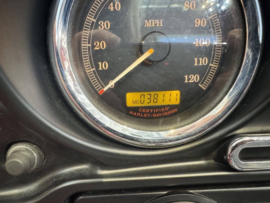 2004 Harley-Davidson FLHTCUI - Electra Glide 10