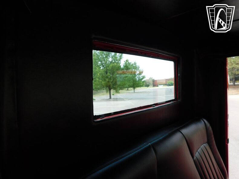 1933 Chevrolet Apache