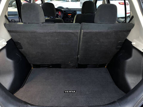 2011 Nissan Versa 1.8 S