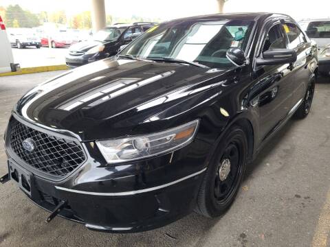 2018 Ford Taurus for sale at The Car Store in Milford MA