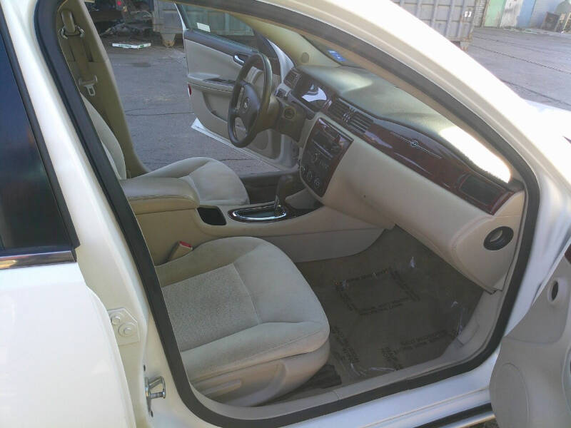 2007 Chevrolet Impala LS photo 13