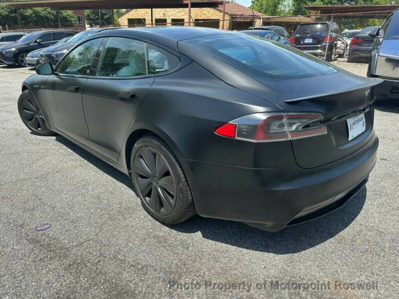 2022 Tesla Model S Plaid
