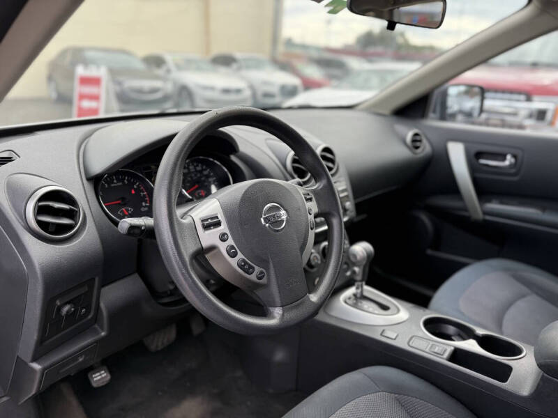 2014 Nissan Rogue Select S