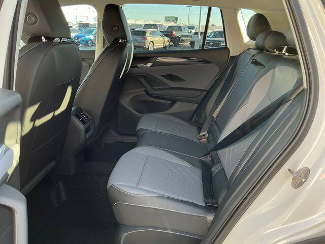 2025 Volkswagen Tiguan SE 4Motion