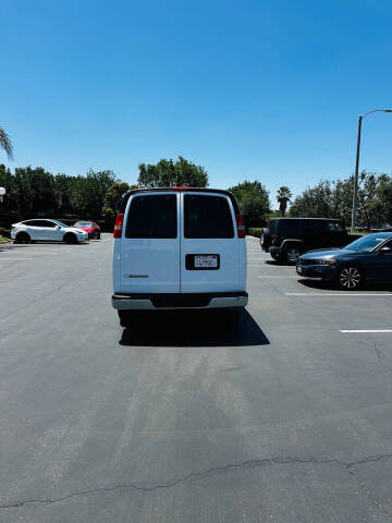2017 Chevrolet Express LT 3500