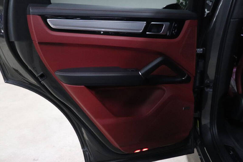 2021 Porsche Cayenne GTS Coupe