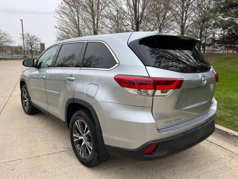 2019 Toyota Highlander LE