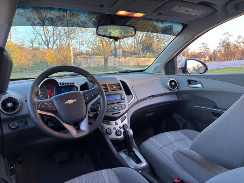 2013 Chevrolet Sonic LT Auto