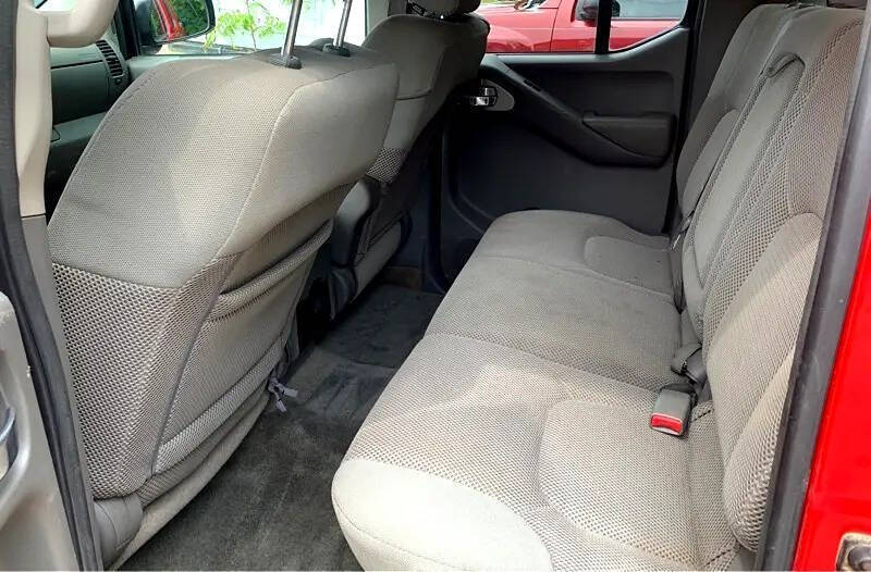 2005 Nissan Frontier SE