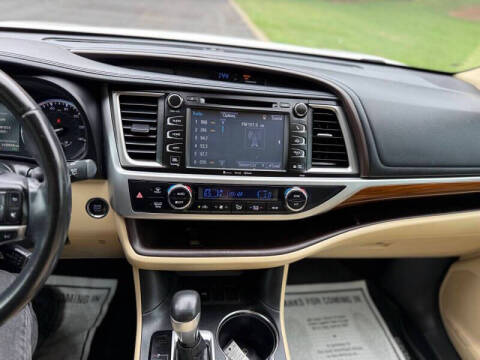 2017 Toyota Highlander Limited