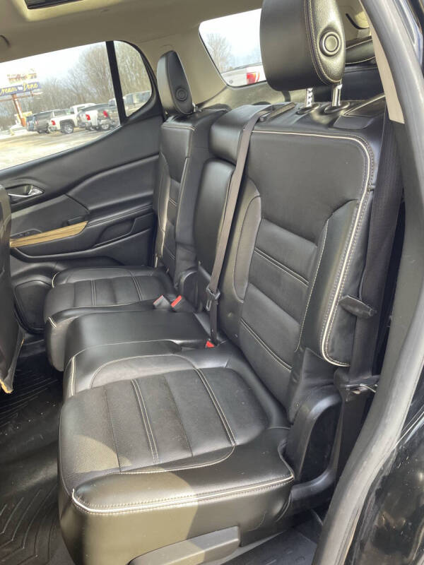 2017 GMC Acadia Denali