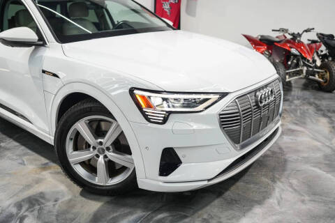 2019 Audi e-tron quattro Premium Plus