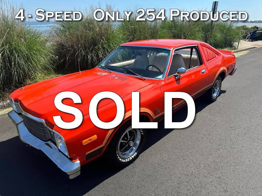 1976 Plymouth Volare 1