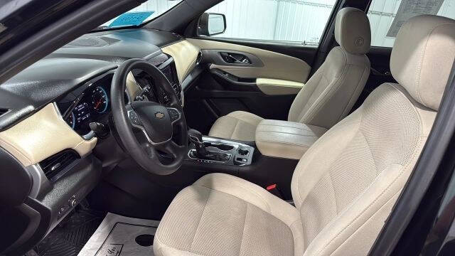 2022 Chevrolet Traverse LS