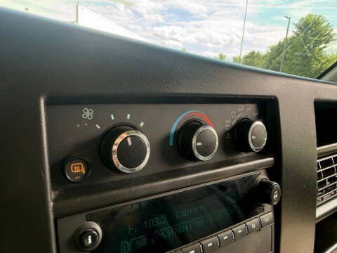 2023 Chevrolet Express 2500