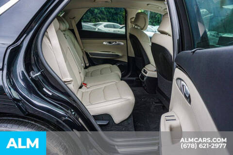 2022 Genesis GV70 2.5T Standard