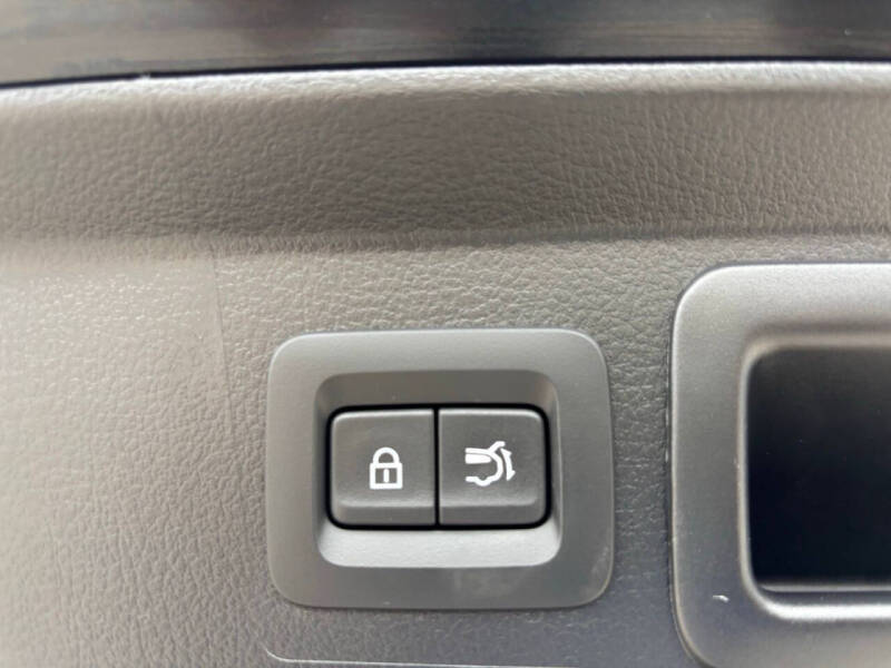 2025 Mazda CX-50 2.5 S Preferred