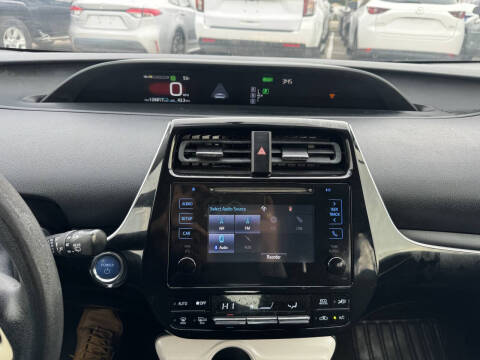 2016 Toyota Prius Two