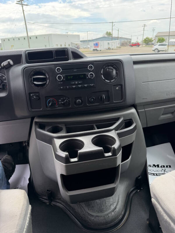 2012 Ford E-Series E-350 SD