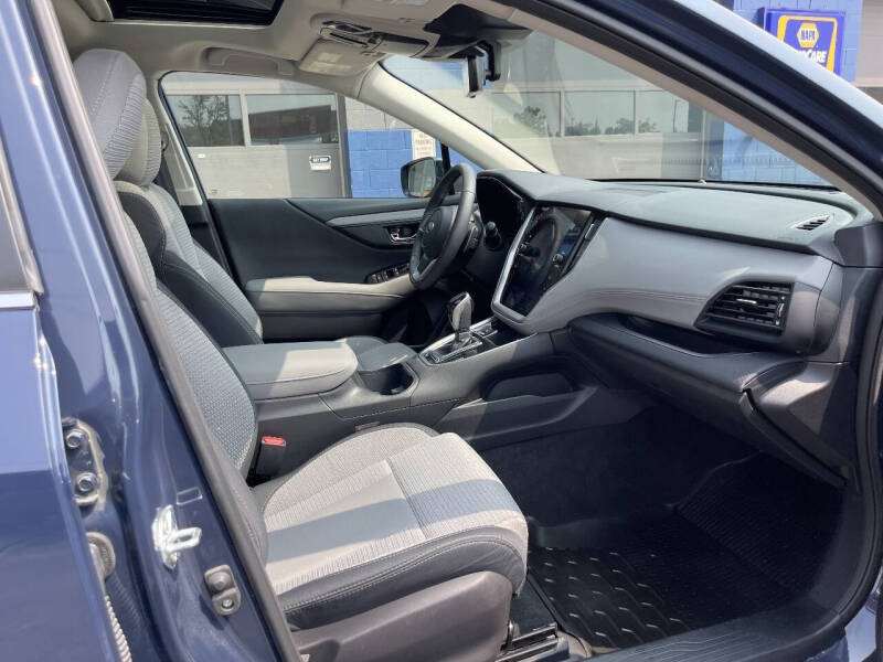 2025 Subaru Outback Premium