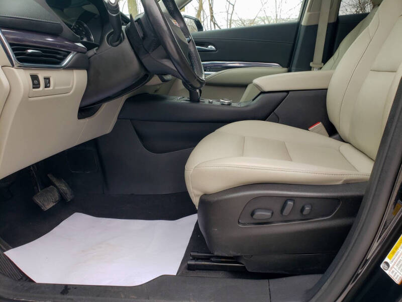 2021 Cadillac XT4 Luxury