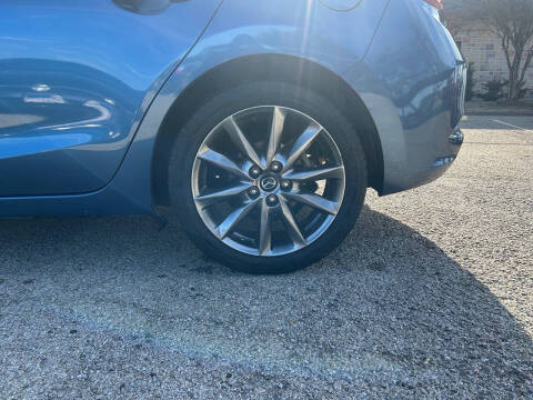 2018 Mazda MAZDA3 Touring