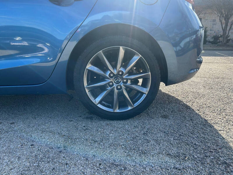 2018 Mazda MAZDA3 Touring