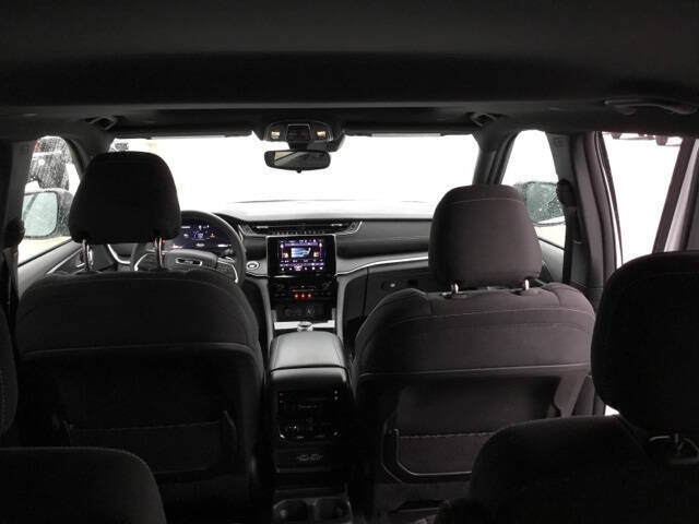 2024 Jeep Grand Cherokee L Laredo