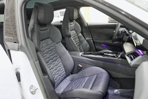 2023 Audi e-tron GT quattro Premium Plus